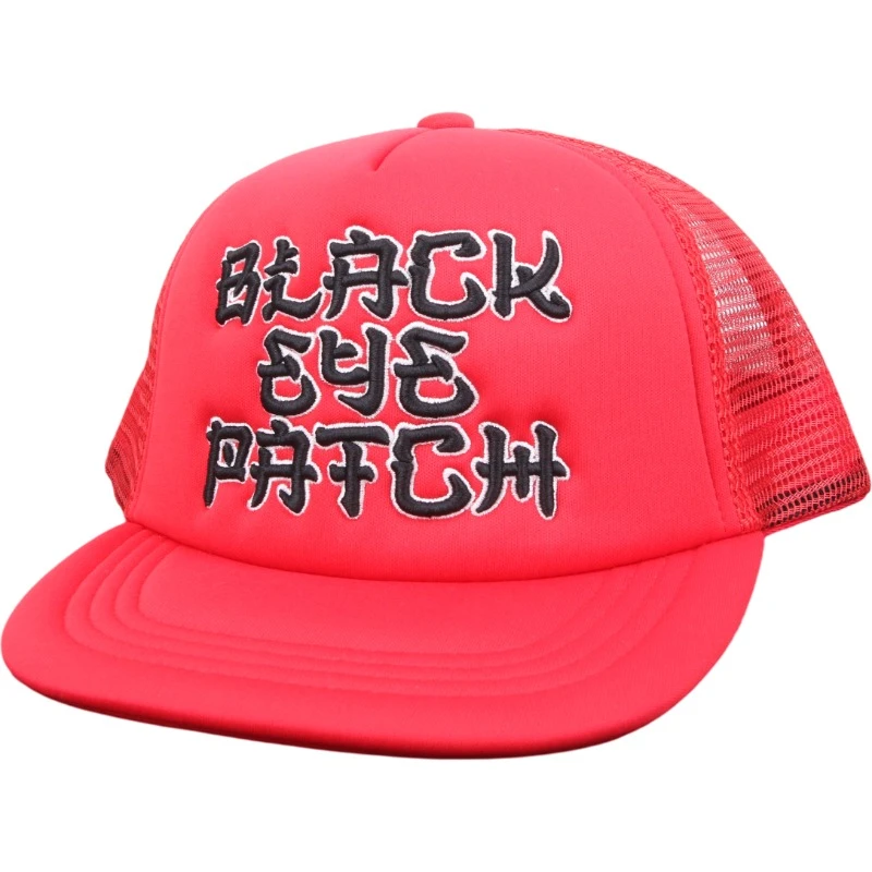 Rød golfhatt